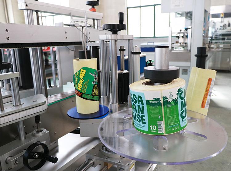 Stroj na označovanie plochých okrúhlych fliaš Automaitc s dvoma nálepkami